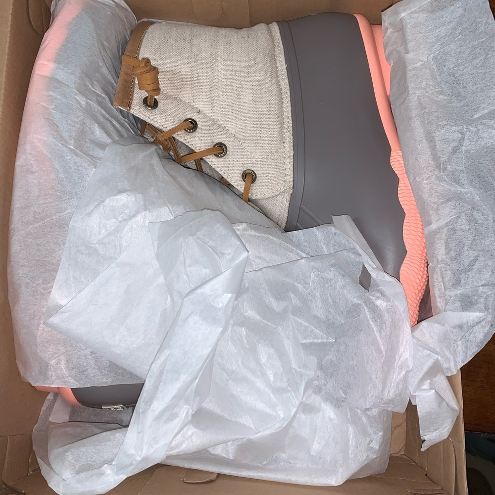 Sperry Duck Boots - Picture 3 of 5